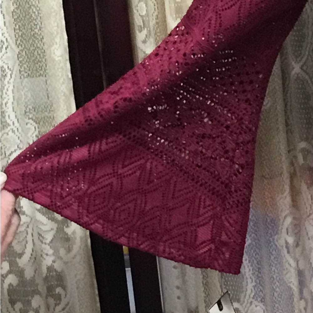 ✨️NWT✨️DANA BUCHMAN Elegant Burgundy Lace Women's Top SZ MD - Picture 5 of 8